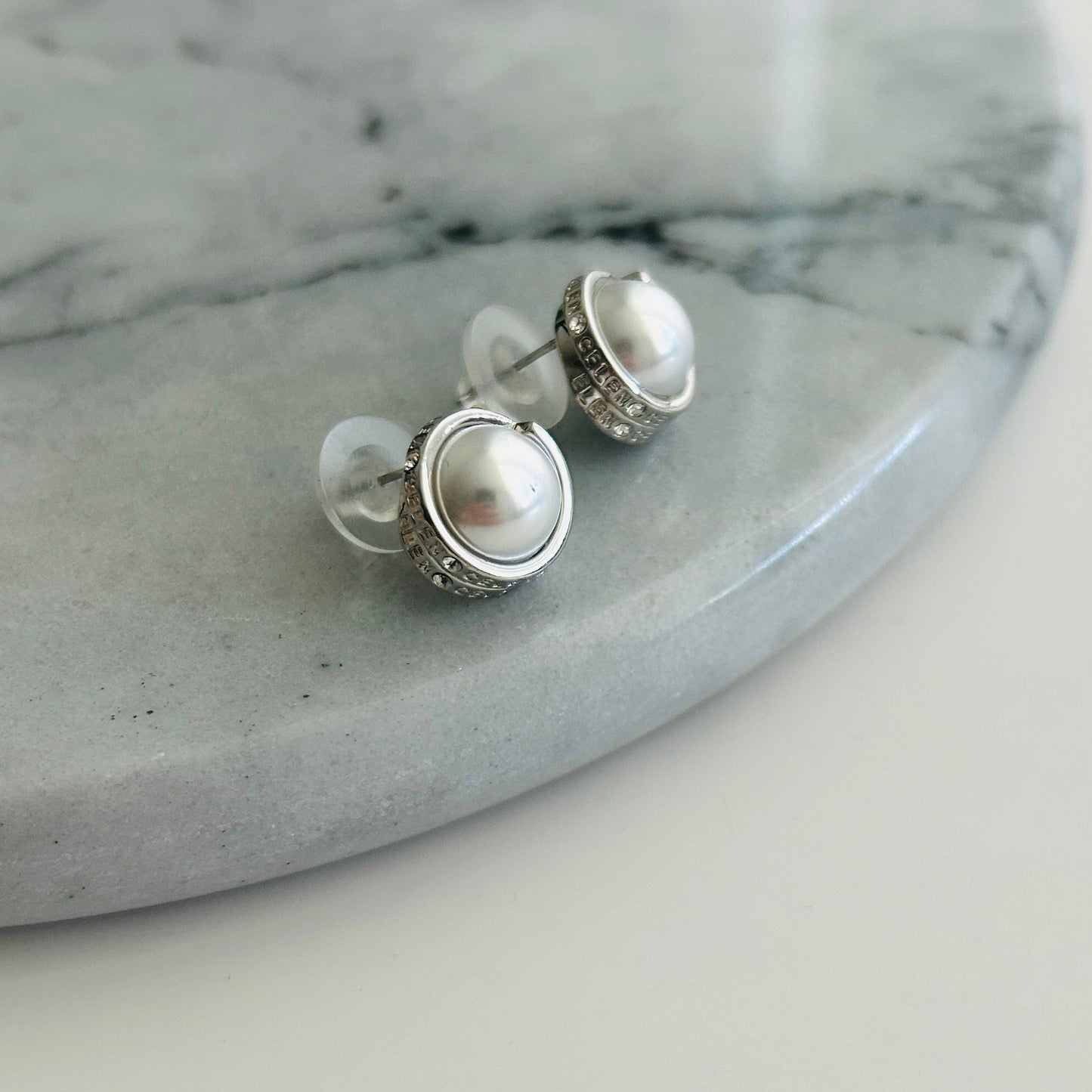 Earrings pearl